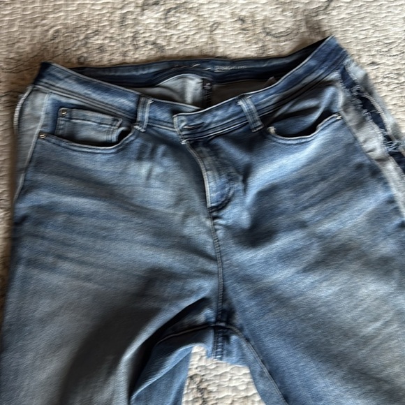 Inc Distressed Side Seam Jeans - Picture 4 of 6